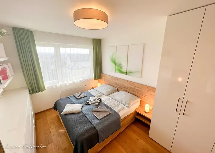Incredible Luxury With Garage And Tram Station *