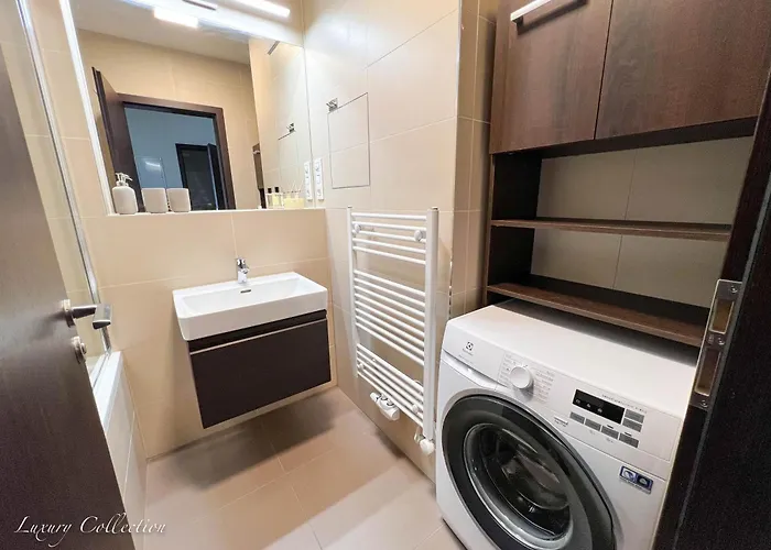 Incredible Luxury With Garage And Tram Station Apartmán
