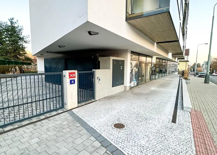 Incredible Luxury With Garage And Tram Station * Praha