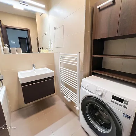 Incredible Luxury With Garage And Tram Station شقة